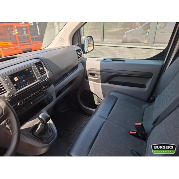 2020 Peugeot Expert-48111736