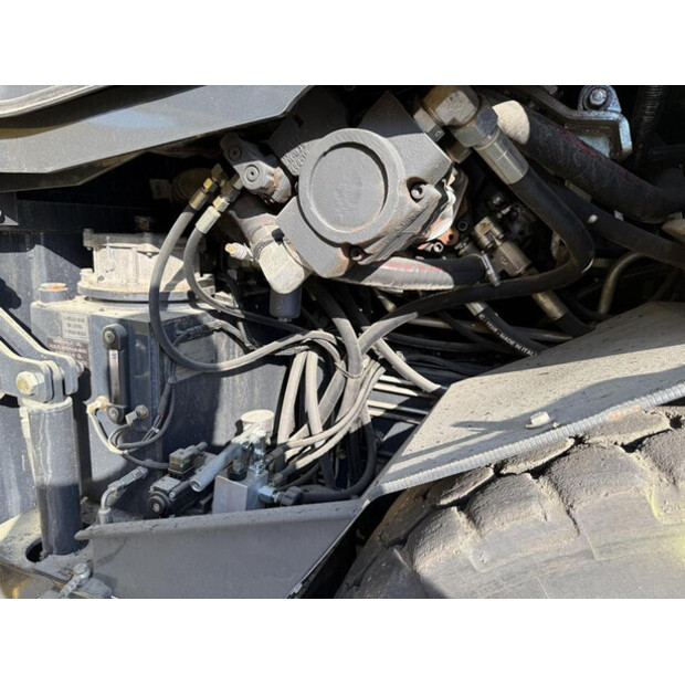 2010 BOMAG BF 600P-48111762