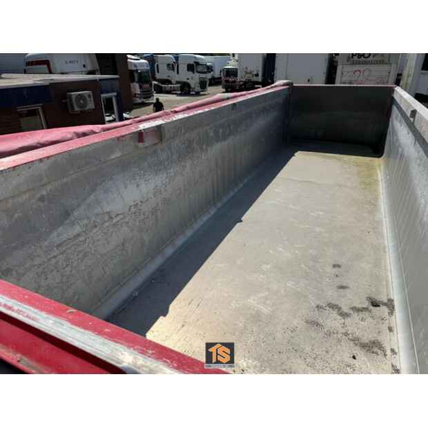 2017 Schmitz Cargobull SGF S3-48111776