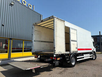 2012-renault-premium-1467226-48111804