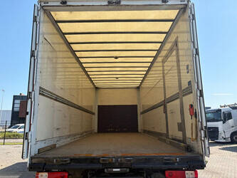 2012-renault-premium-1467226-48111824