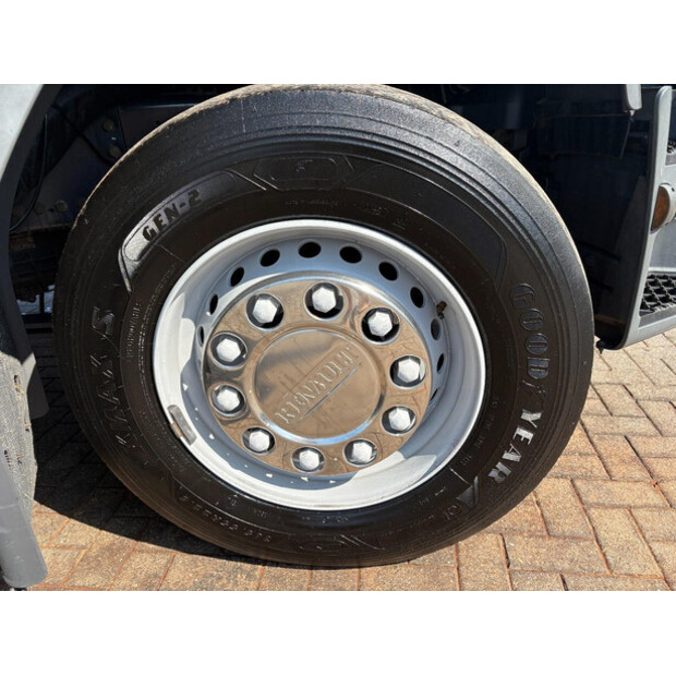 2012 Renault PREMIUM-48111828