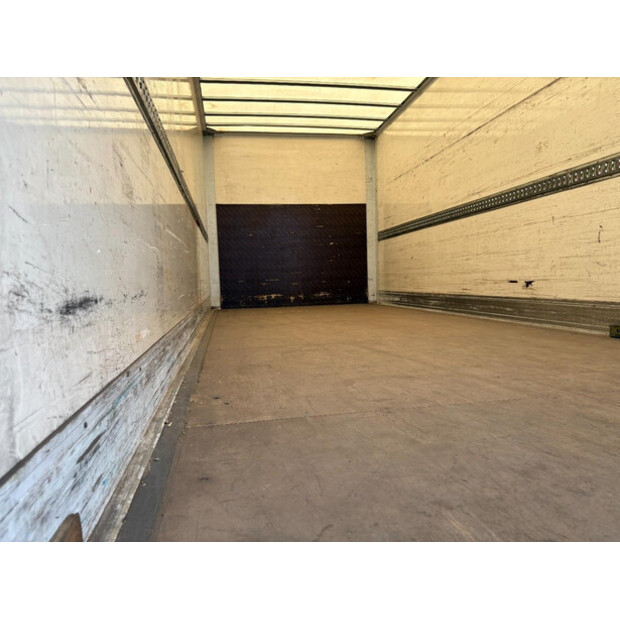 2012 Renault PREMIUM-48111831