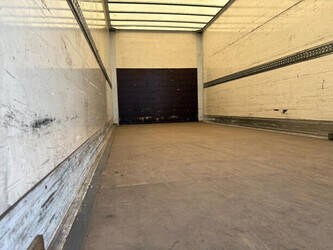 2012-renault-premium-1467226-48111831