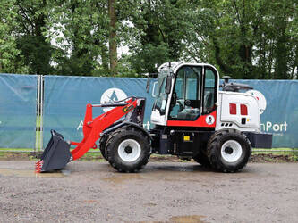 Image de CHARGEUSES SUR PNEUS 2026 Beartrac CM20