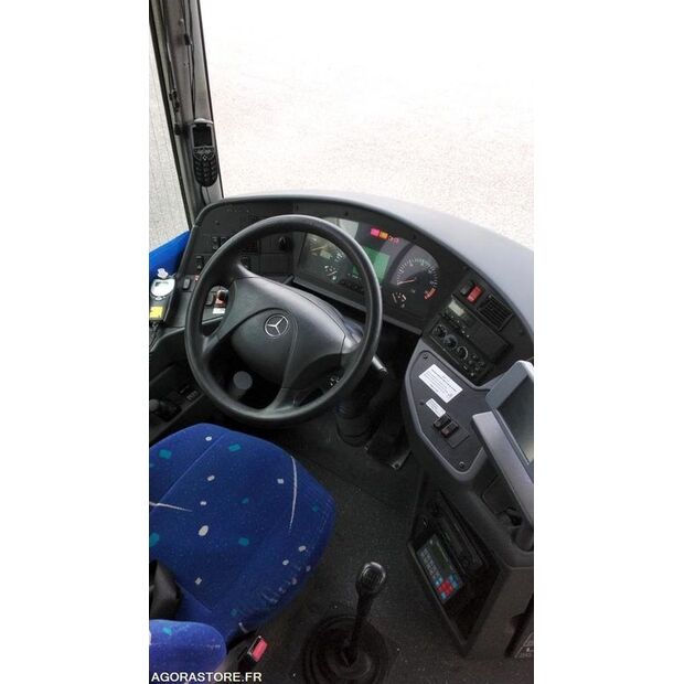 2009 Mercedes-Benz INTOURO-48122435