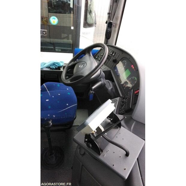 2009 Mercedes-Benz INTOURO-48122436