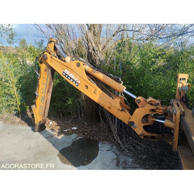 2000 CASE 580 SLE-48122666