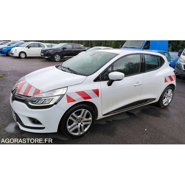2018 Renault Clio-48123120