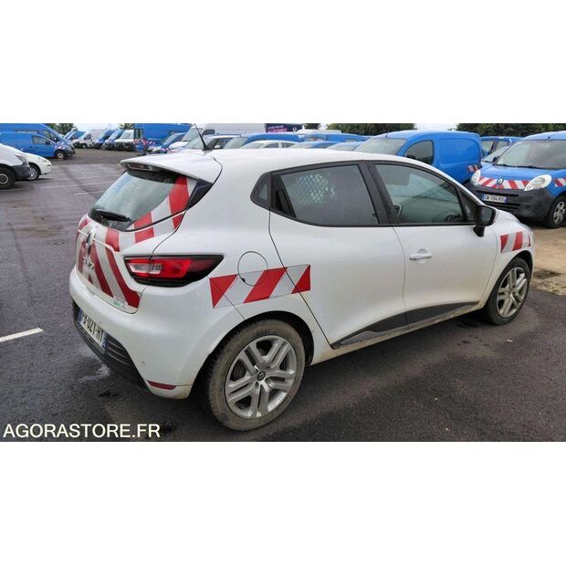2018 Renault Clio-48123121