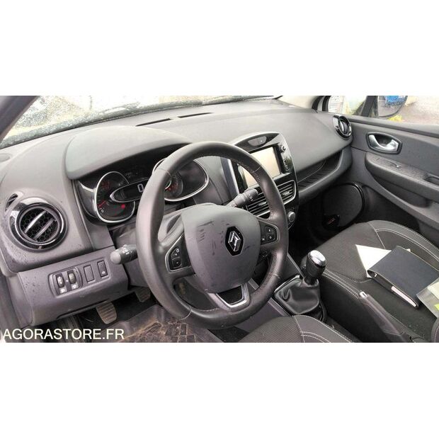 2018 Renault Clio-48123129