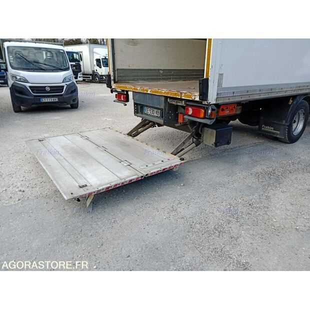 2016 Iveco 120E22-48123314