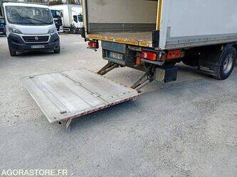 2016-iveco-120e22-1467307-48123314