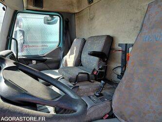 2002-renault-premium-1467309-48123381