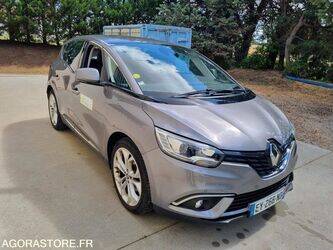 2018-renault-megane-1467314-48123521