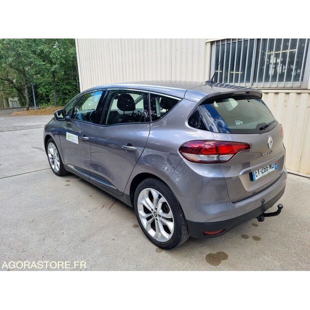 2018 رينو Megane-48123523