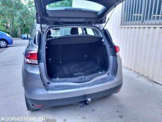 2018-renault-megane-1467314-48123528