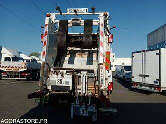 2016-renault-d-wide-1467315-48123549