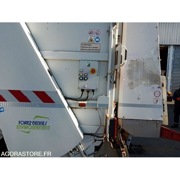 2016 Renault D WIDE-48123556