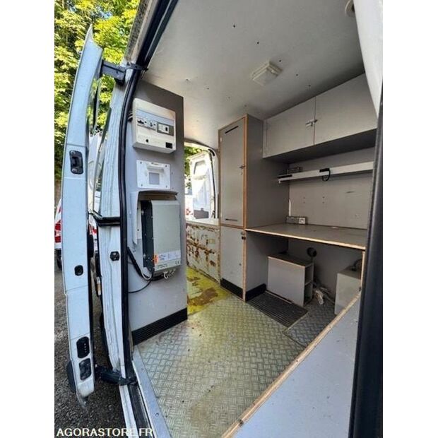 2014 Renault Master-48123645