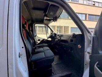 2014-renault-master-1467319-48123648