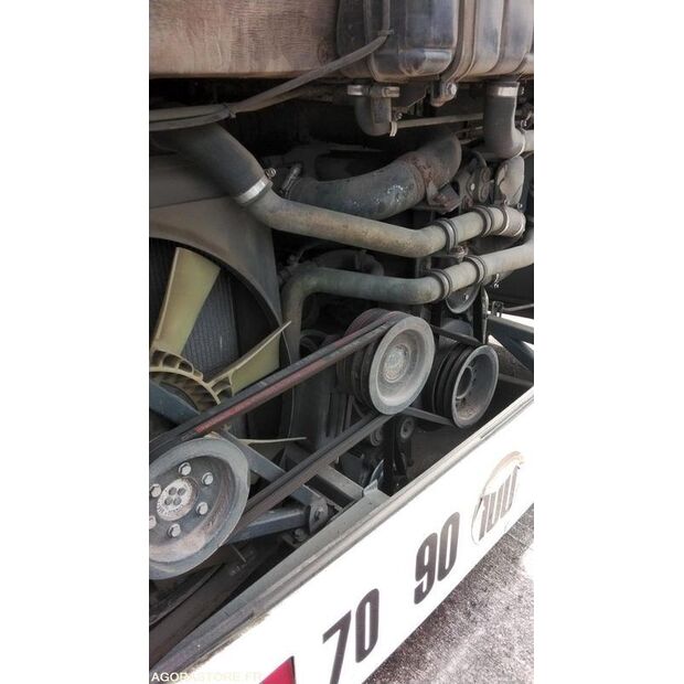 Mercedes-Benz INTOURO-48124036