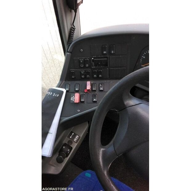 Mercedes-Benz INTOURO-48124041