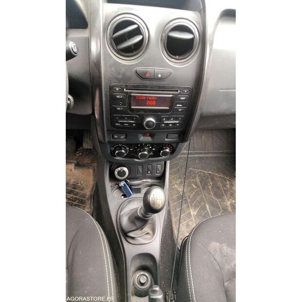 2014 داسيا DUSTER-48124128