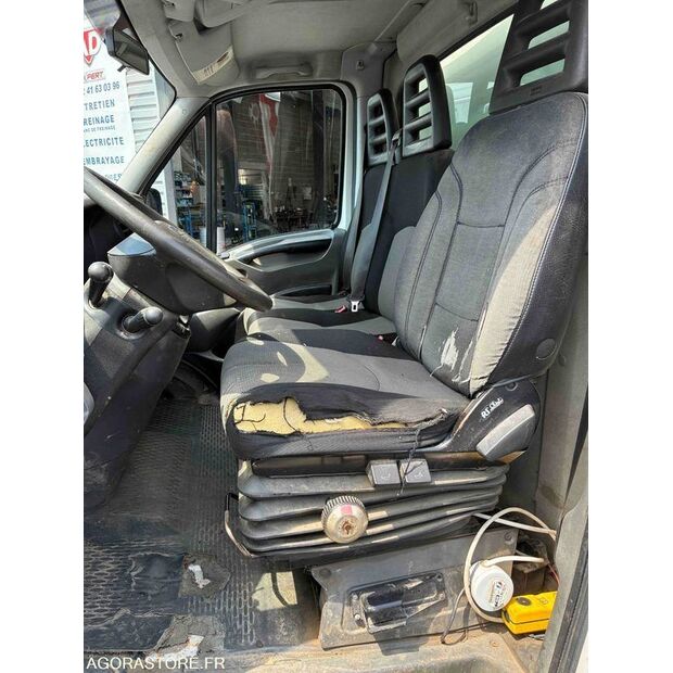 2012 Iveco 35C13-48124216