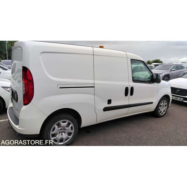 2017 Fiat Doblo-48124276