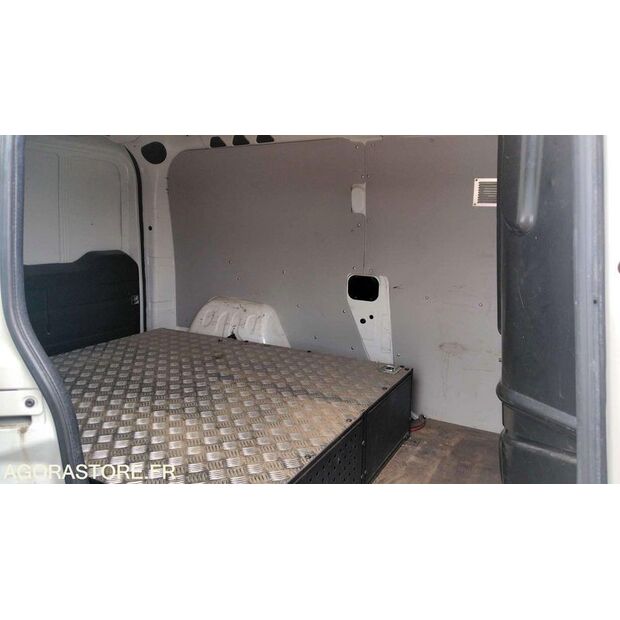 2017 Fiat Doblo-48124282