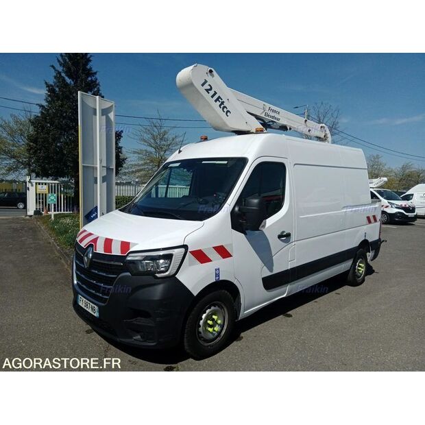2021 Renault Master-48124306