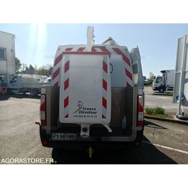 2021 Renault Master-48124308