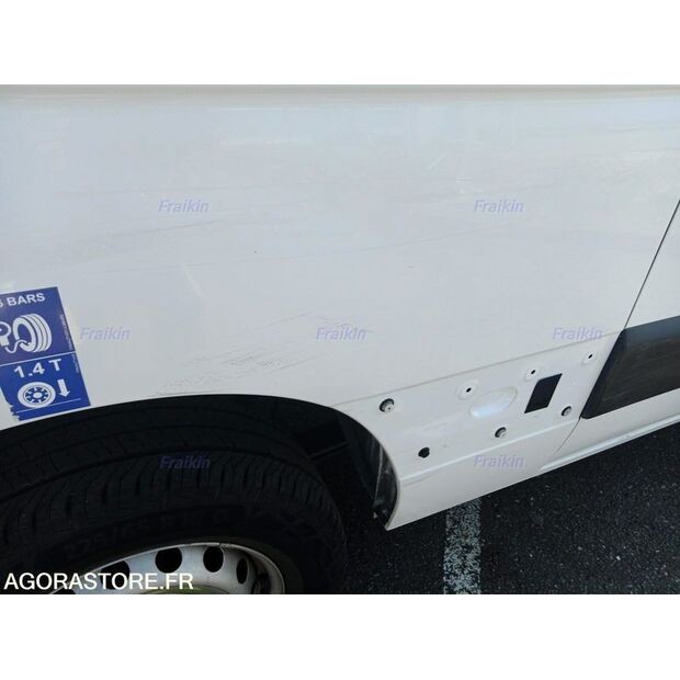 2021 Renault Master-48124315