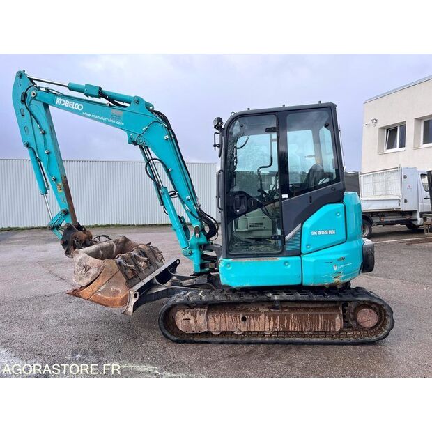 2019 كوبيلكو SK55SRX-6-48124331