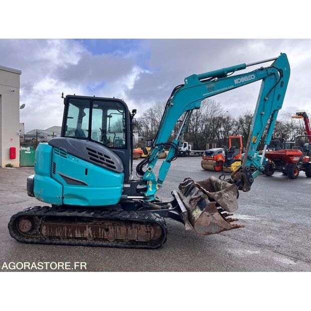 2019 كوبيلكو SK55SRX-6-48124334