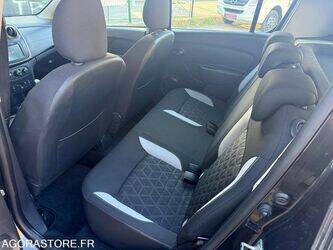 2013-dacia-sandero-1467344-48124361