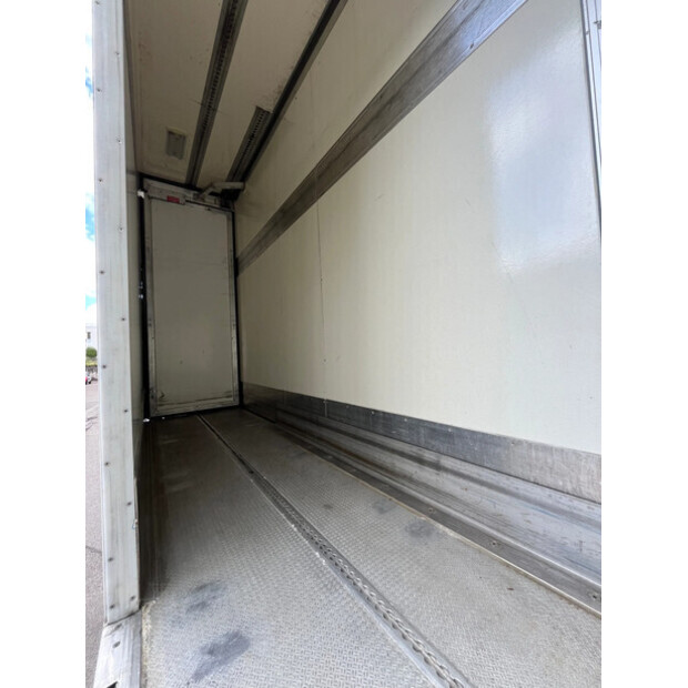 2011 Mercedes-Benz ATEGO 1224-48127043