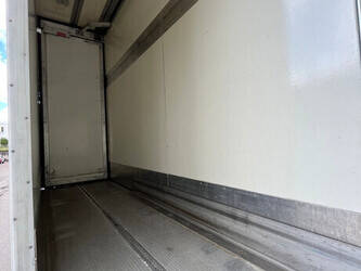 2011-mercedes-benz-atego-1224-1467345-48127043