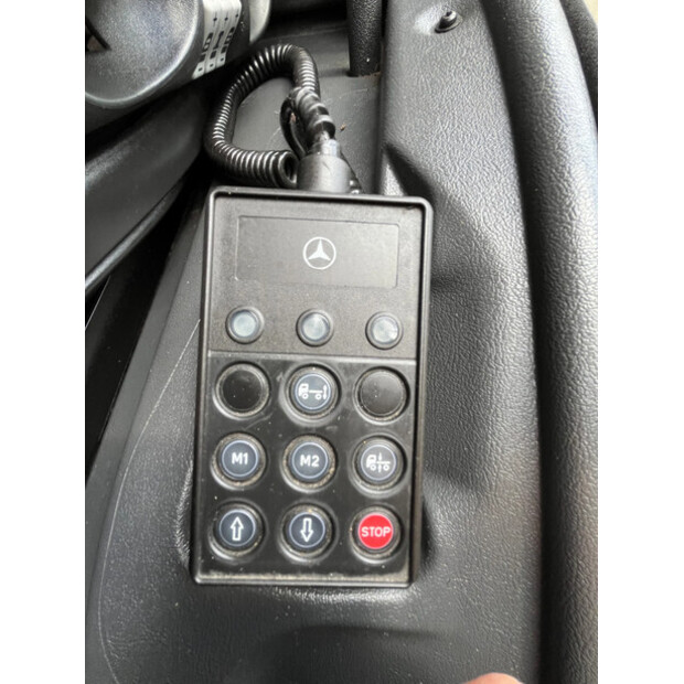 2011 Mercedes-Benz ATEGO 1224-48127049