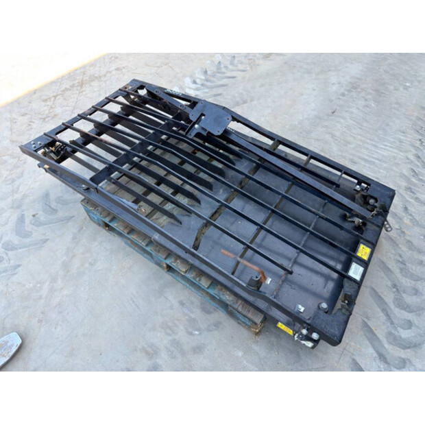 2013 Caterpillar 320F-48128265