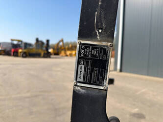 2014-caterpillar-320f-1467442-48128273
