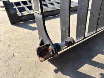 2014-caterpillar-320f-1467442-48128282