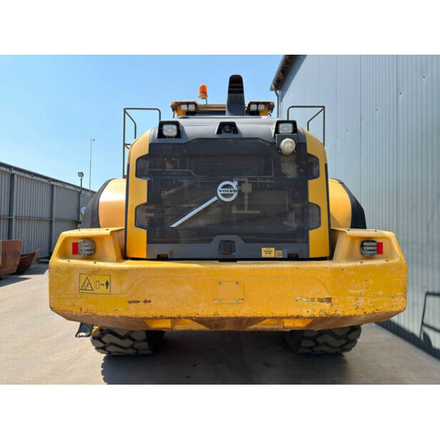 2016 فولفو L250H-48129471