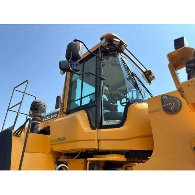 2016 فولفو L250H-48129493
