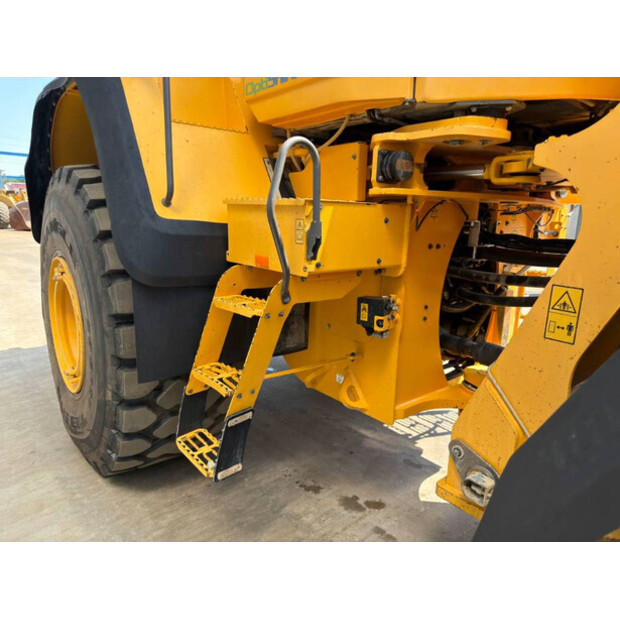 2016 فولفو L250H-48129494
