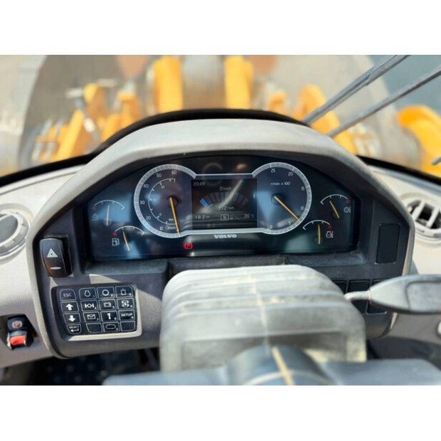 2016 فولفو L250H-48129500