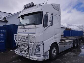 Image for TRUCKS AND TRANSPORT 2020 Volvo FH500