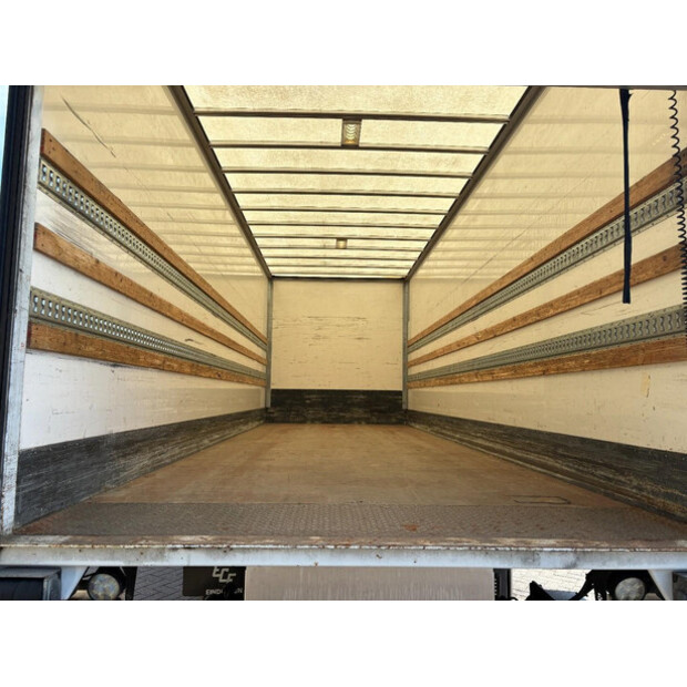 2020 Iveco 120E-48129570