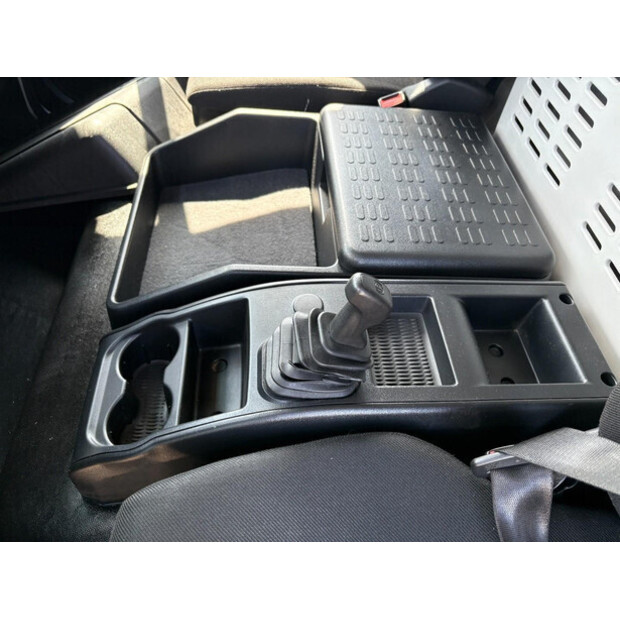 2020 Iveco 120E-48129575